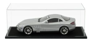 Image principale du produit pour la vitrine de voiture miniature à l'échelle 1:12, comprenant un socle en bois (choix de couleurs de socle)