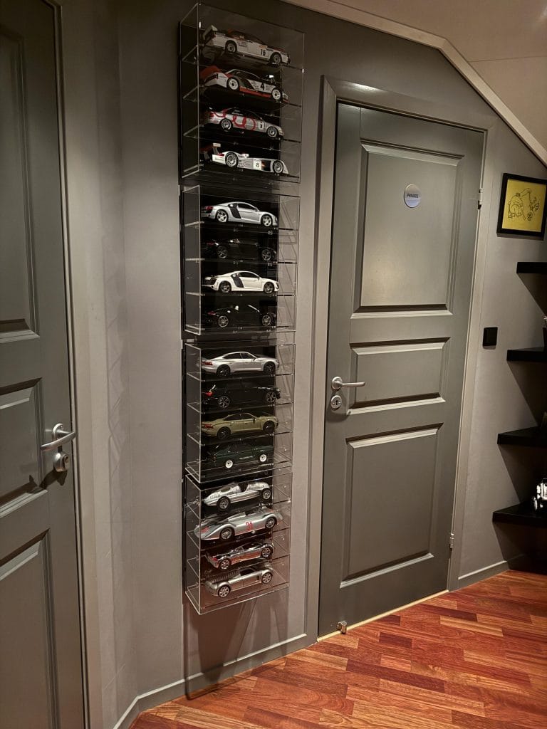 Image #1 from Hans Hansrn