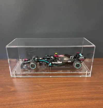 Modern Display Case for a 1:18 Scale Model F1 Car with Choice of Base Colours